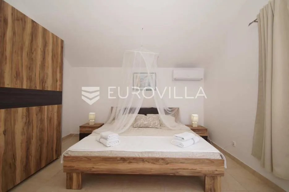 korčula, lijepa kuća u prvom redu do mora, 250m2 - slika 22