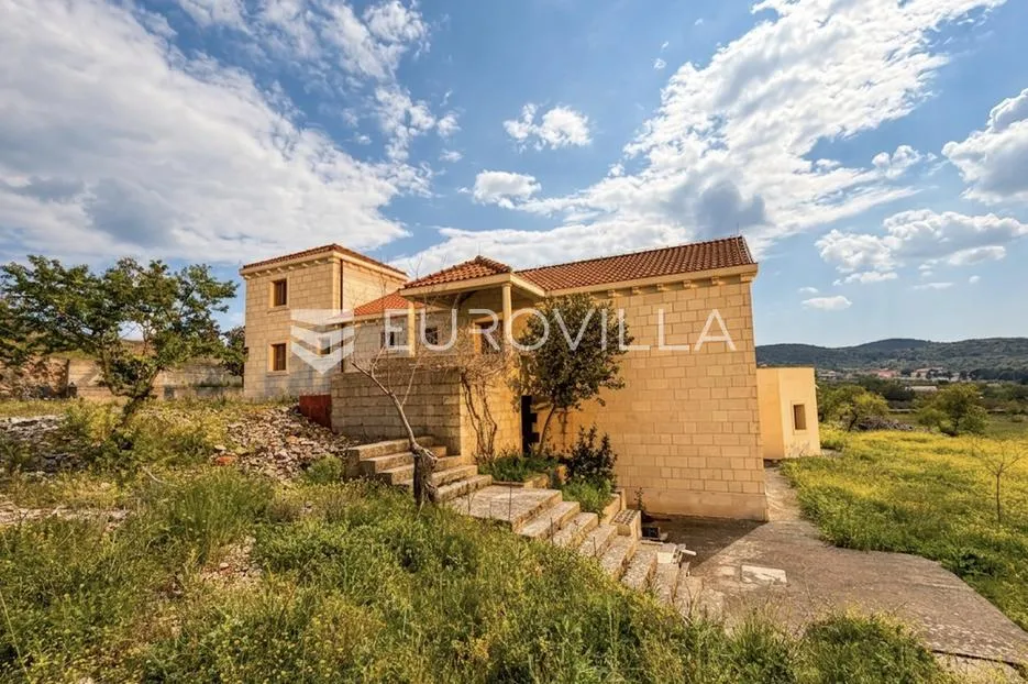 brač, nerežišća, kamena vila na prostranom imanju od 28.122 m² - slika 5