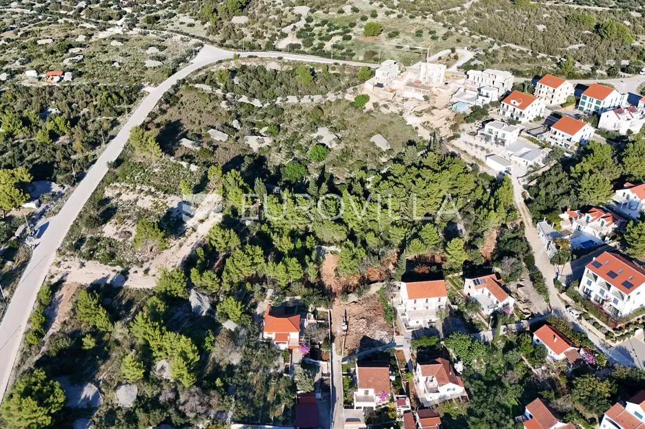 brač, milna, investicijsko zemljište blizu mora (4283 m2) - slika 4