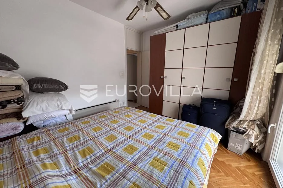 split, firule, komforan dvosoban stan s pogledom na more - slika 9