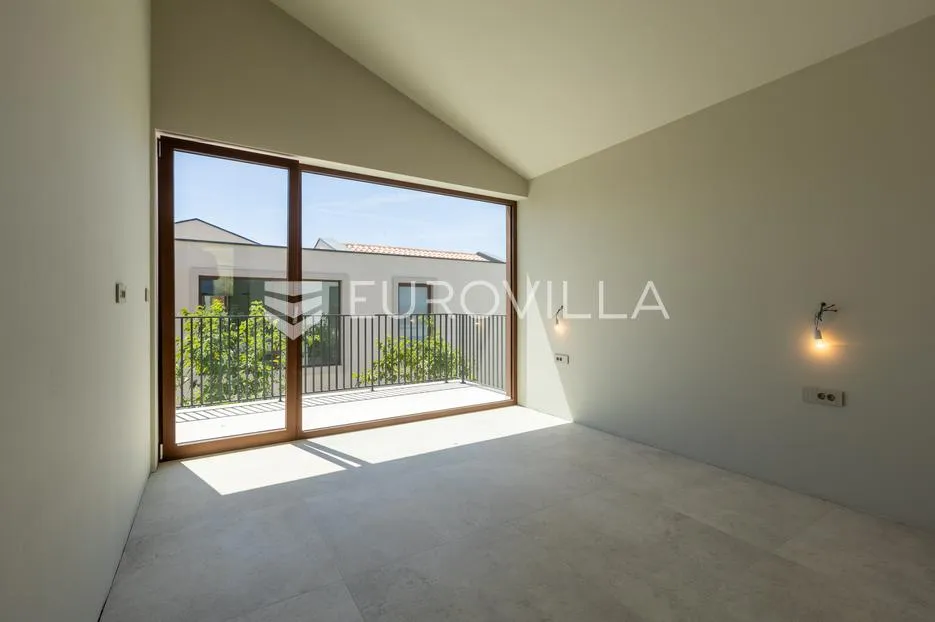 istra, vabriga, vila s pogledom na more i masline - slika 37