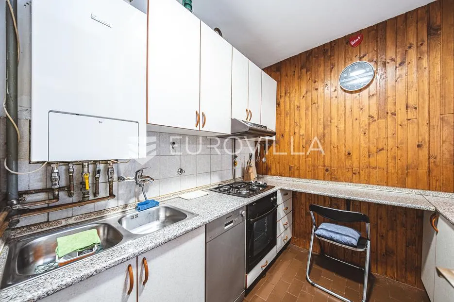 zagreb, vukomerec, komforan trosoban stan površine 64 m² - slika 6