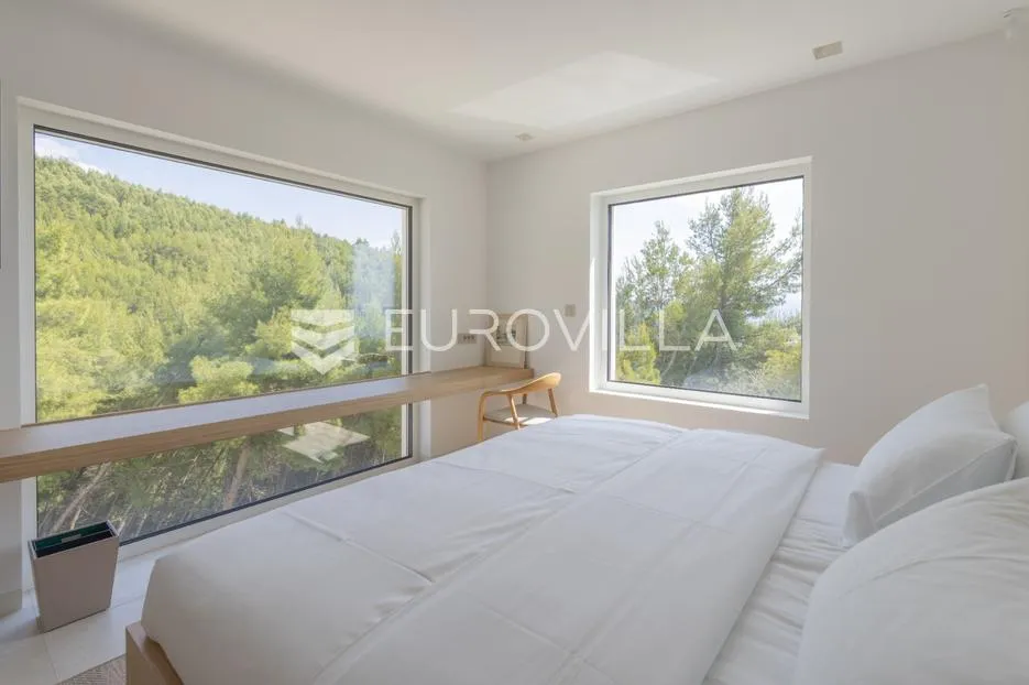 podstrana, luksuzna vila s panoramskim pogledom na more - slika 9