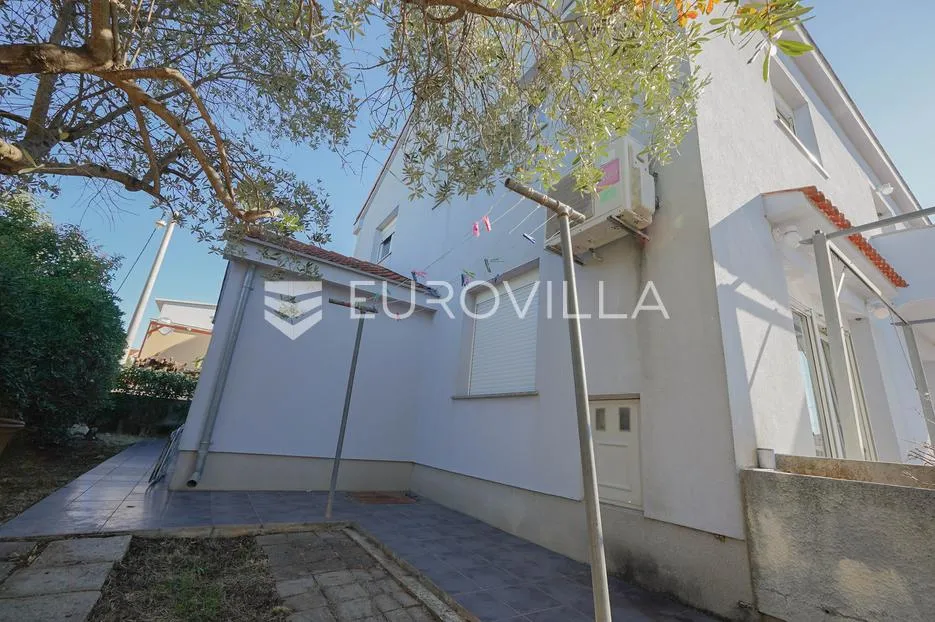 zadar, bokanjac, prostrana kuća površine 376 m² s velikim potencijalom - slika 59