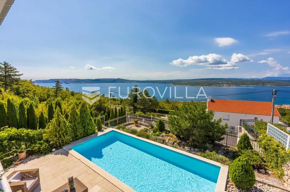 crikvenica, luksuzna vila s pogledom na more i bazenom - slika 8