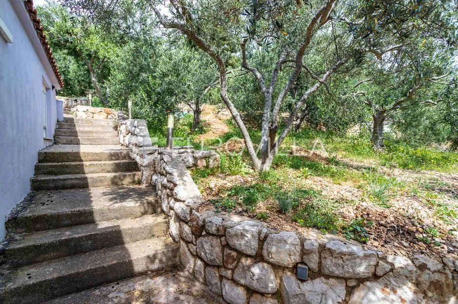 hvar, prekrasna nekretnina na južnoj strani otoka s otvorenim pogledom na more - slika 20