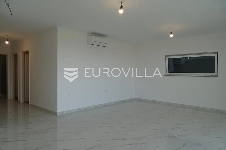 malinska, dva stana ukupne površine 142,20 m² jedinstvena prilika - slika 4