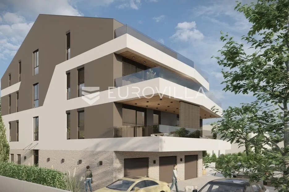 istra, rovinj, ekskluzivan penthouse s tri spavaće sobe s pogledom na more i garažom nkp 144m2 - slika 28