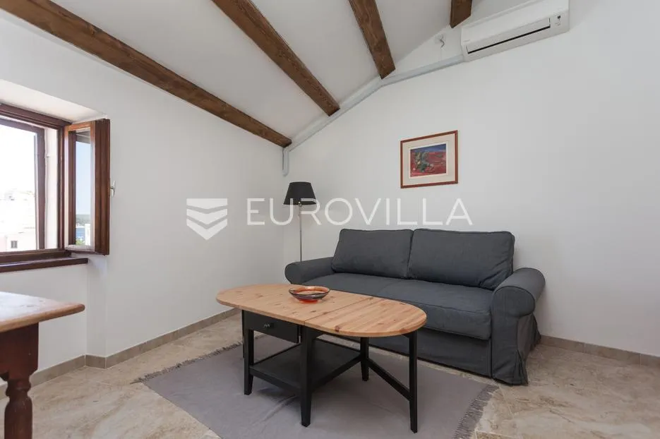 istra, rovinj, kompletno uređen stan u centru grada - slika 8