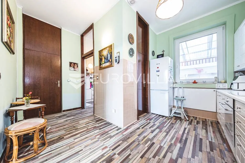 otok krk, njivice, prekrasna kuća s pogledom na more nkp 244 m2 - slika 26
