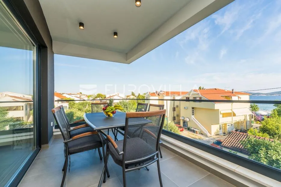 zadar, sveti filip i jakov, luksuzni dvoetažni penthouse s jacuzzijem, 2. red do mora - slika 19