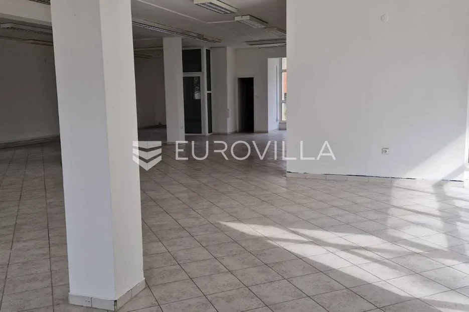 split, najam prostora, 180m2 uz 8 p-mjesta - slika 3