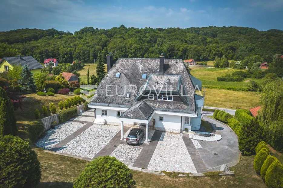 donja pušća, jedinstvena obiteljska villa, parcela 5000 m² - slika 3