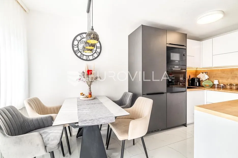 zagreb, gornja dubrava, dva novoadaptirana stana u kući s garažom, 110 m² - slika 3