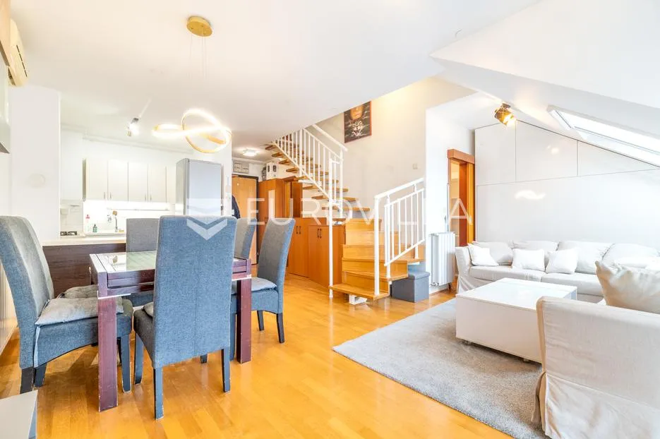 zagreb, iv maksimirsko naselje, lijep dvoetažni stan sa balkonom, 77 m² - slika 3