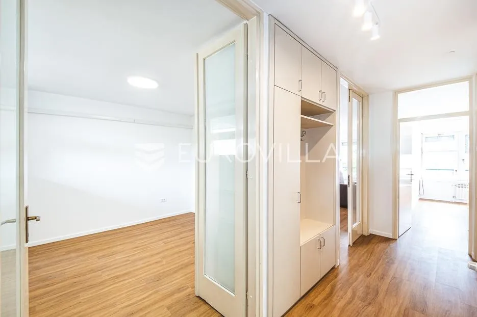 zagreb centar, vlaška, komforan trosoban stan 72 m² s garažnim parkirnim mjestom - slika 14