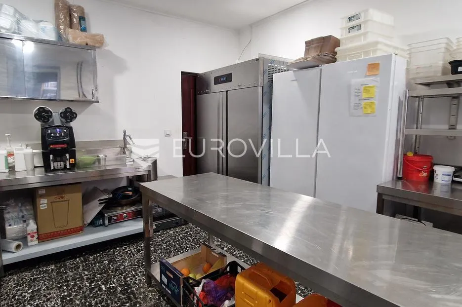 osijek, centar, zakup namještenog lokala površine 110 m² - slika 6