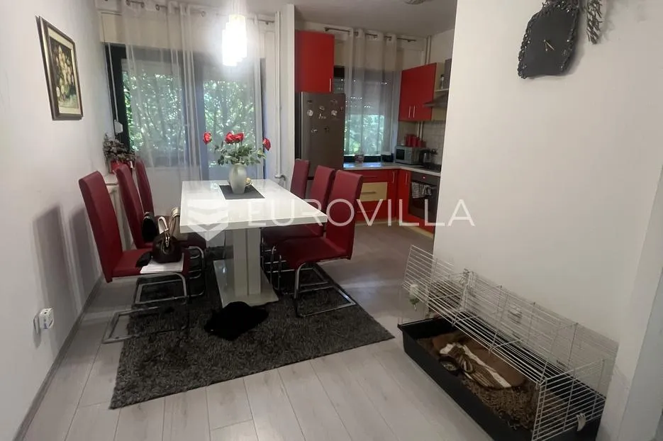 slavonski brod, naselje slavonija stan 82 m² prvi kat - slika 9