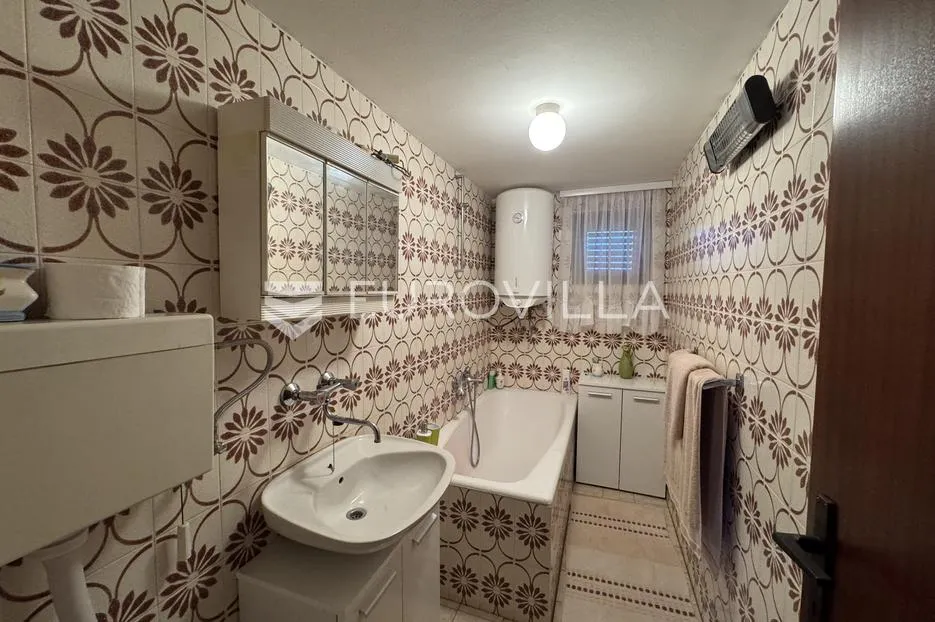 mandićevac, prekrasna vikendica 115 m² sa vinogradom i voćnjakom - slika 22