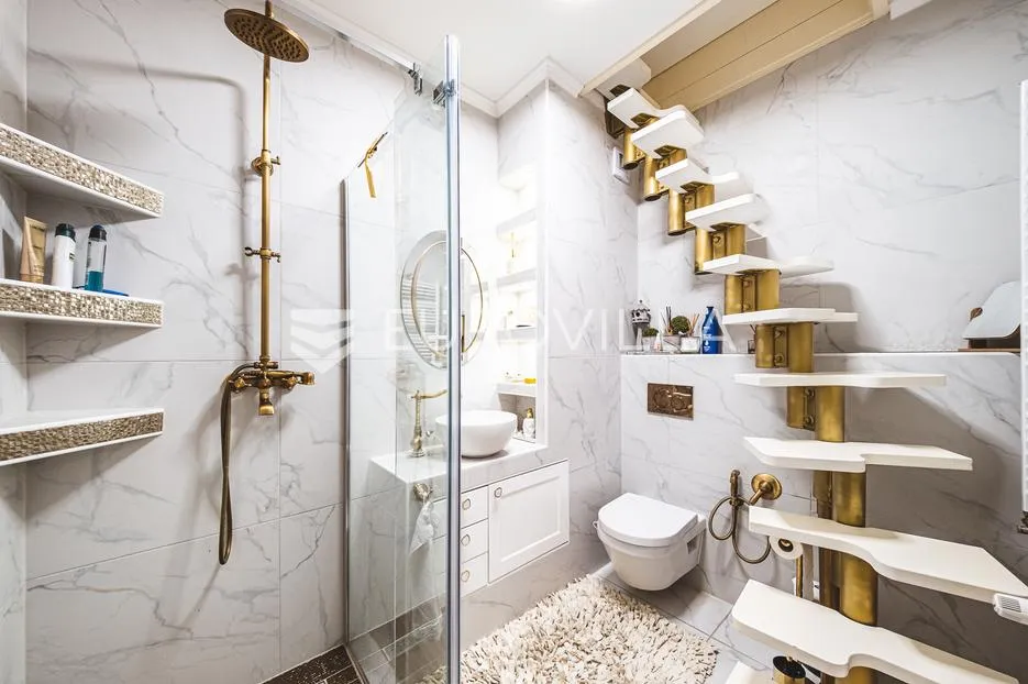 zagreb vrbani iii luksuzan penthouse prvi red do jezera - slika 10