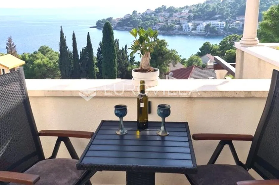 sumartin, trosobni apartman s pogledom na more, površine 83 m² - slika 12