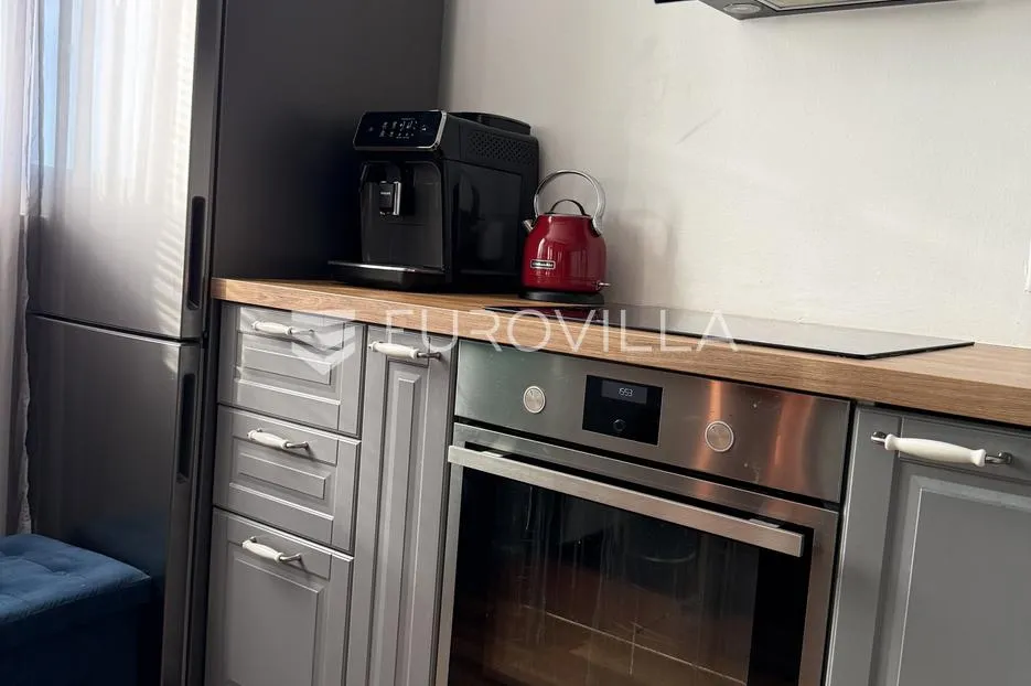 zadar, borik dizajnerski moderno uređen trosoban stan na prvom katu 96 m² - slika 4
