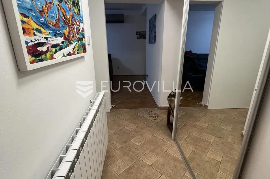 krk, grad krk, trosoban stan 83,95 m², odlična lokacija, blizina svih sadržaja - slika 3