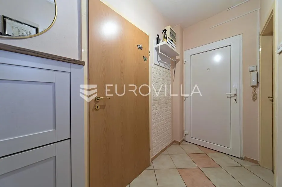 osijek, gornji grad/centar, trosoban stan, 2. kat, lift - slika 11