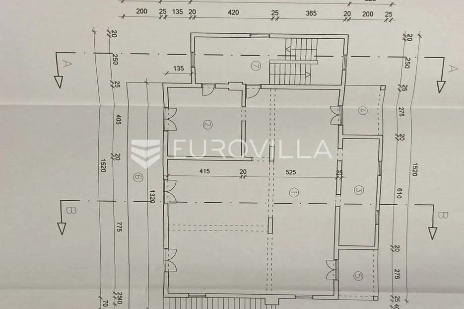 istra, funtana, kuća 580m2 na 500 metara od mora - slika 9