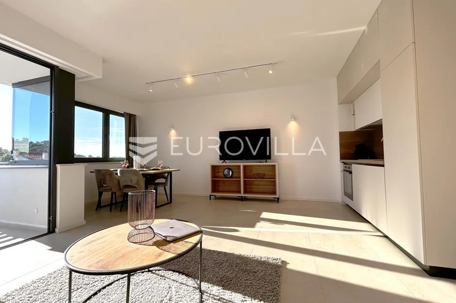 hvar, apartmanska vila sa pet uređenih apartmana - slika 59
