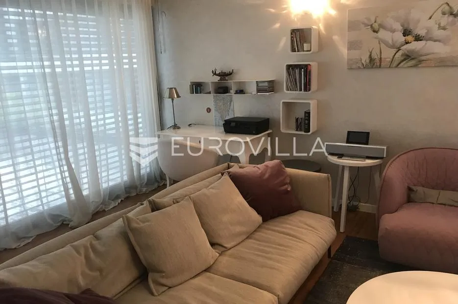 istra, rovinj, luksuzni penthouse nkp 186m2 na super lokaciji s dva garažna mjesta - slika 17