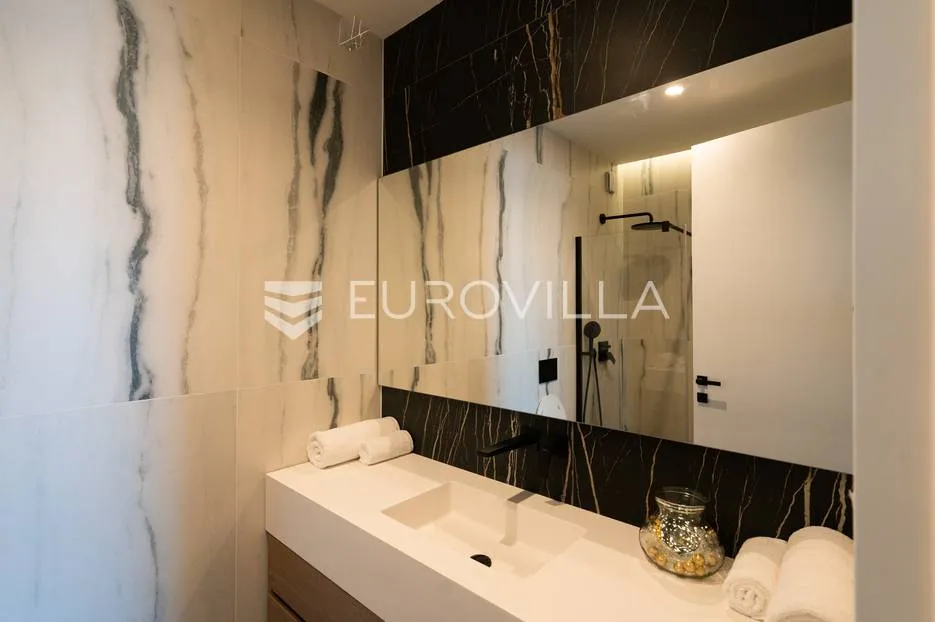 opatija, centar, luksuzan dizajnerski penthouse s neto korisnom površinom od 250 m² s bazenom - slika 10