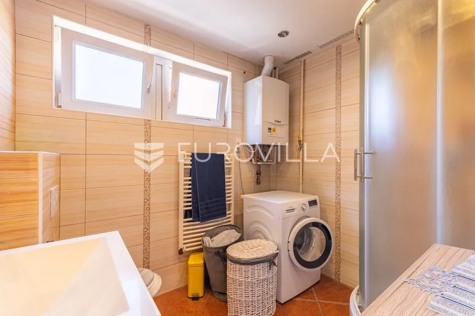 varaždin, bronx, 69 m², 2 spavaće sobe, odmah useljiv - slika 8