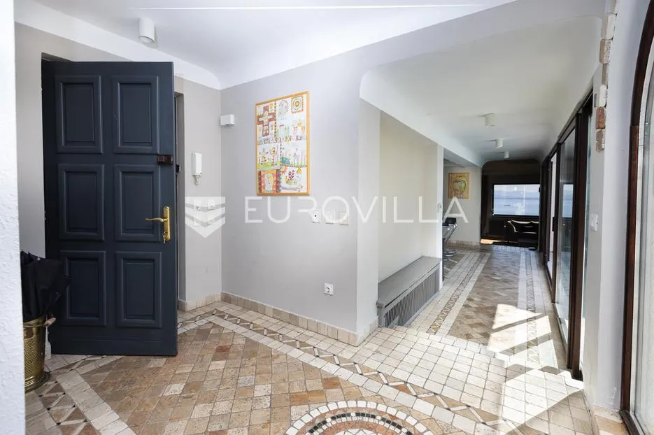 opatija, veprinac, jedinstvena vila s infinity bazenom i nevjerojatnim pogledom na kvarner - slika 12