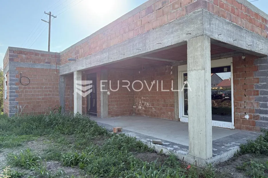 osijek, tenja, na prodaju kuća prizemnica (roh-bau), 130 m2 na parceli od 342 m2 - slika 5
