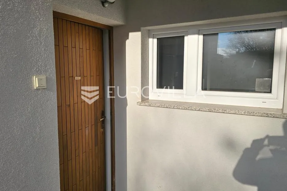 vojak, uređen stan 49,65 m², 2 balkona i spremištem, blizina kampusa - slika 5