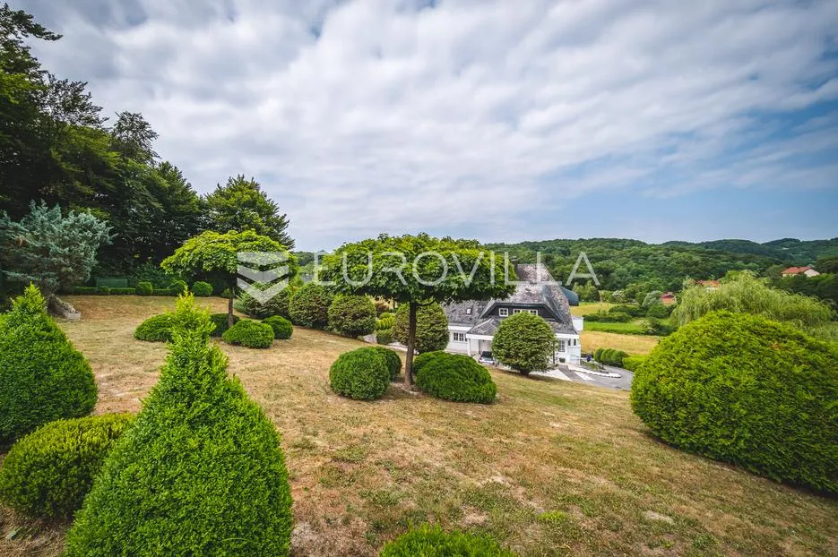 donja pušća, jedinstvena obiteljska villa, parcela 5000 m² - slika 72