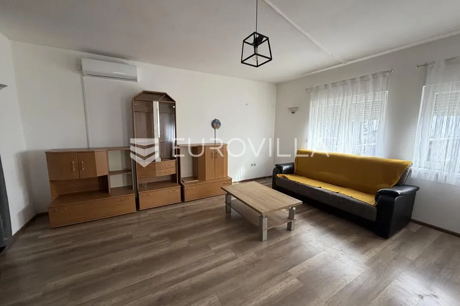 mandićevac, prostrana kuća 90 m² na zemljištu od 1608 m² - slika 16
