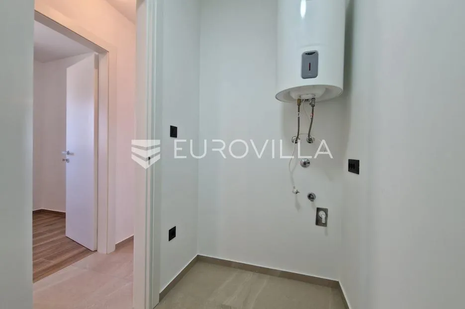 vir, apartman s krovnom terasom, pogled na more - slika 25