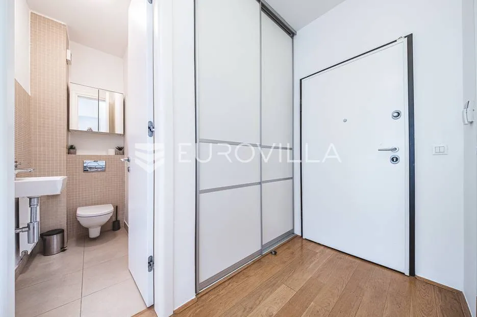 zagreb, maksimir, najam ekskluzivnog peterosobnog stana 135 m2 - slika 12