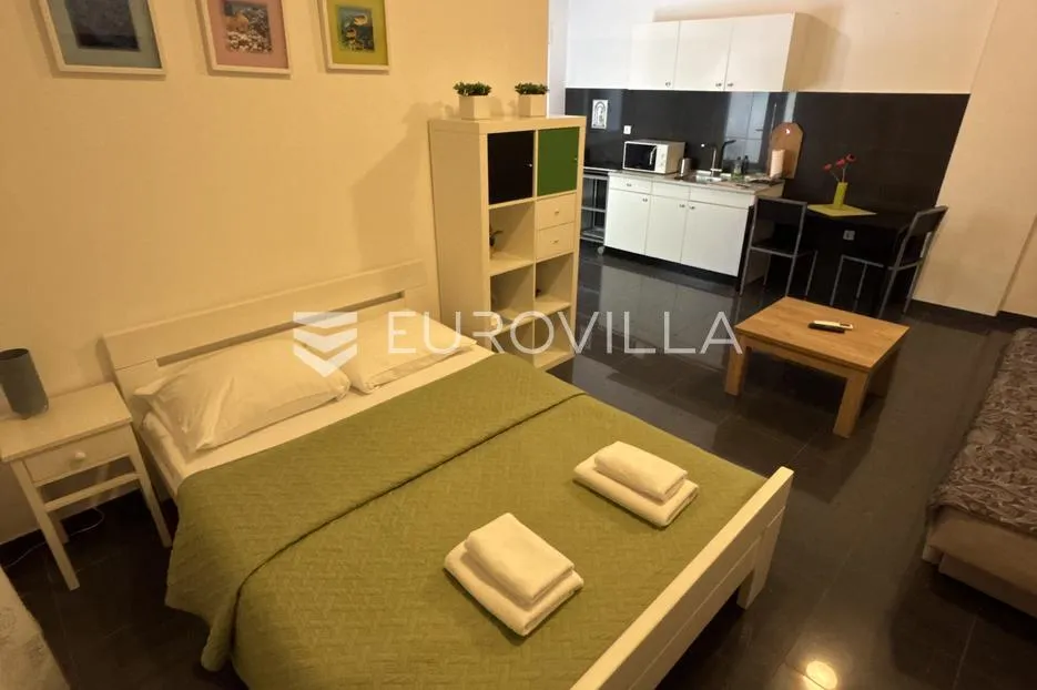 medulin, apartmanska kuća sa sedam stanova na mirnoj lokaciji - slika 22