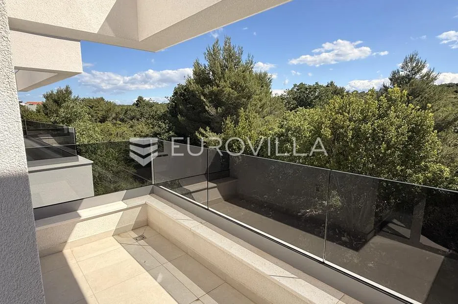 ekskluzivan trosoban stan u diklu, zadar, 136 m² s krovnom terasom i pogledom na more - slika 12
