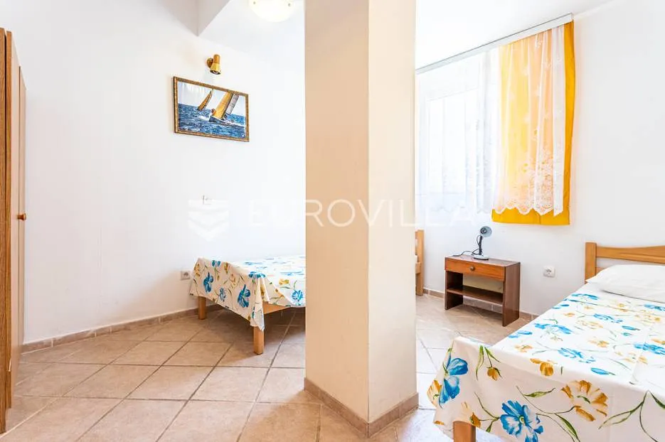 vodice, trosoban stan u blizini mora - slika 18