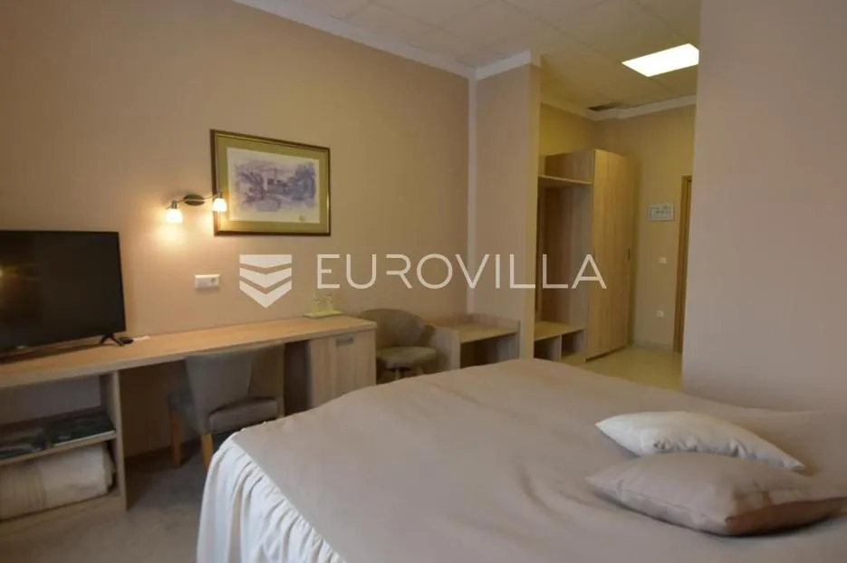 g.kotar, ravna gora, uhodani turistički objekt 1500 m² na parceli od 3799 m² - slika 29