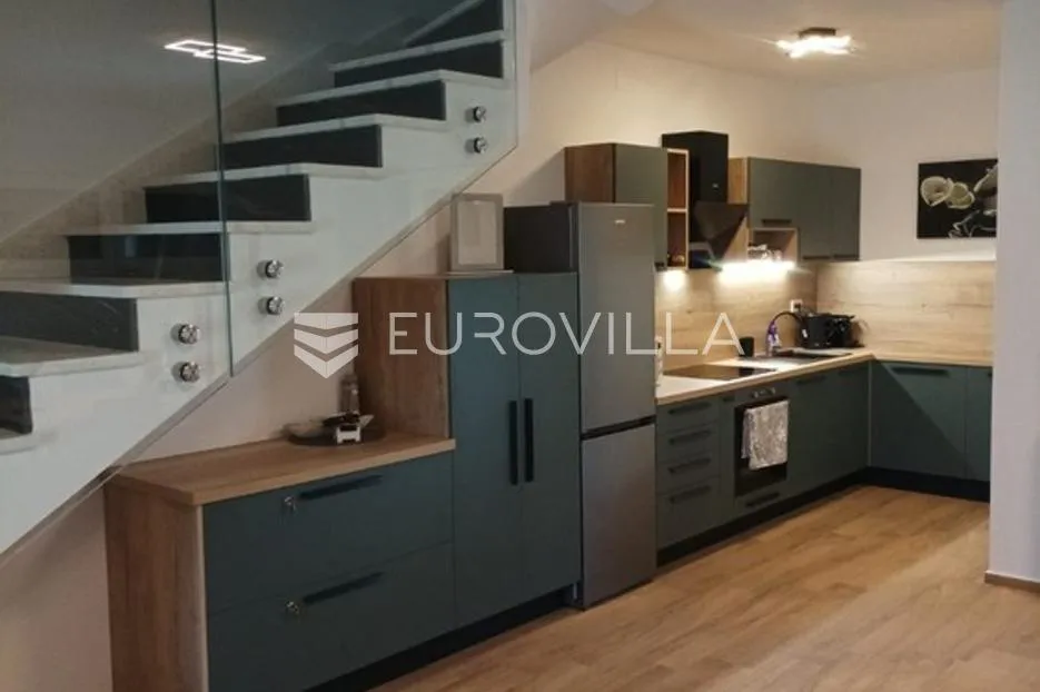 vir, atraktivan dvoetažni apartman s 3 spavaće sobe i pogledom na more - slika 15