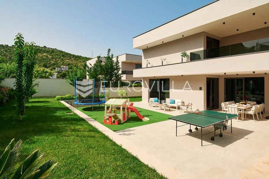 trogir - marina, luksuzna vila s unutarnjim bazenom - slika 30