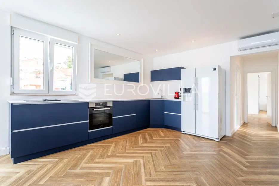 trogir, čiovo, moderan penthouse s panoramskim pogledom na more - slika 1