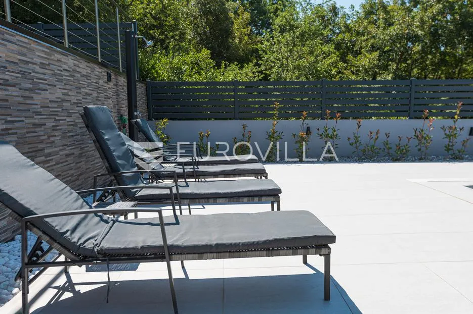 rijeka, kostrena, paveki villa s 2 stana, pomoćnim objektom i bazenom, 279 m² - slika 6