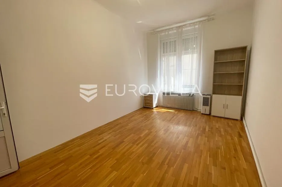 osijek, centar, poslovni prostor za najam u centru grada, s uključenim režijama, površine 61,94 m² - slika 5