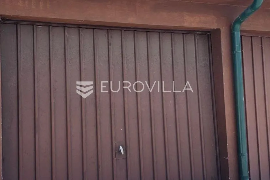 varaždin, banfica, trosoban stan površine 74 m² - slika 12